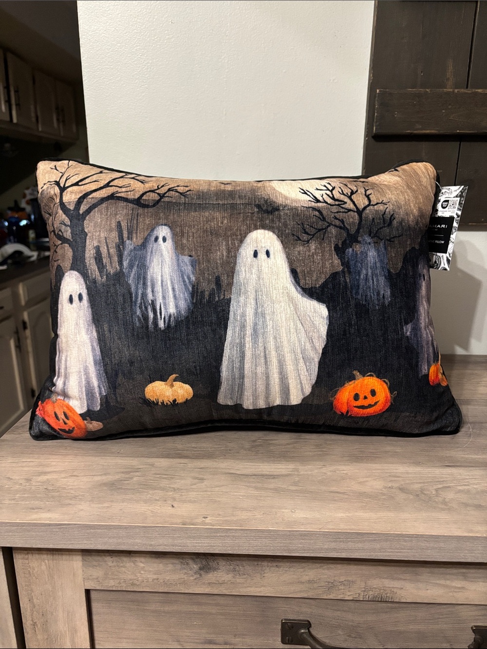 NWT TAHARI HOME 14x20 Eerie Ghost Scene Pillow BATS JACK O LANTERNS